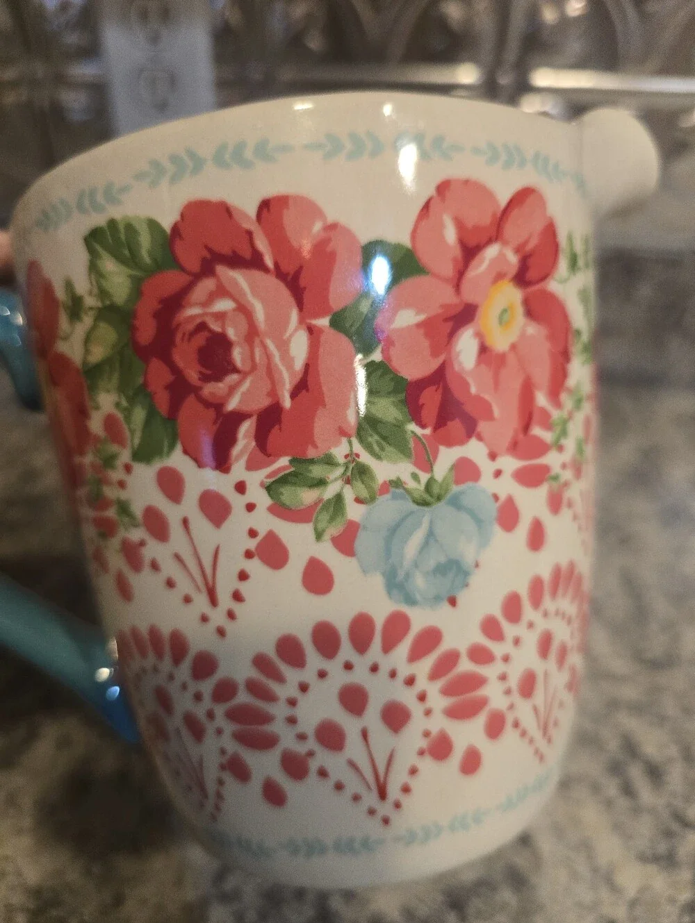 The Pioneer Woman Vintage Floral 4-Cup/ 1 Quart Stoneware Measuring Cup